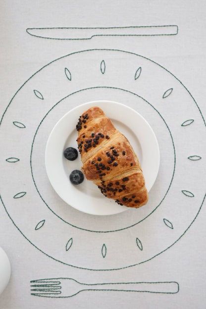 Fine Plates embroidered tablecloth